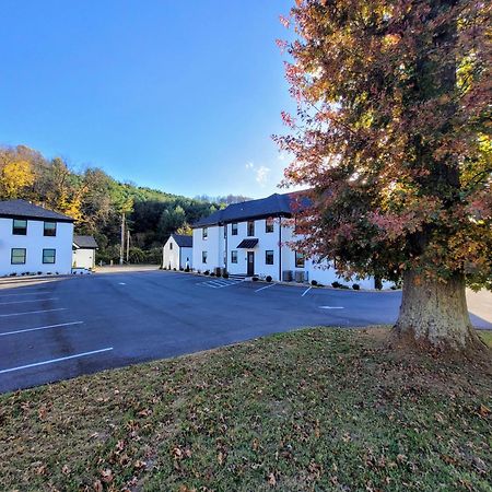 The Traveler On Main - Suite 1 Tazewell Екстер'єр фото